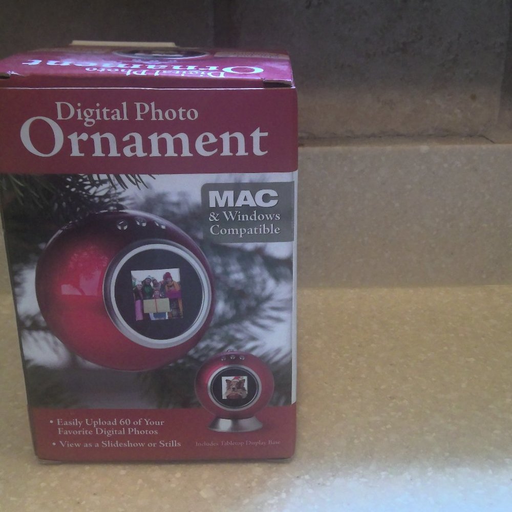 DIGITAL PHOTO CHRISTMAS ORNAMENT